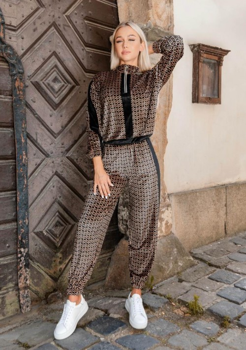 Magenta melegítő felső