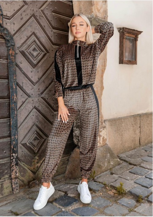 Magenta melegítő felső